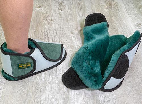 Wrap Around Slipper, Closed